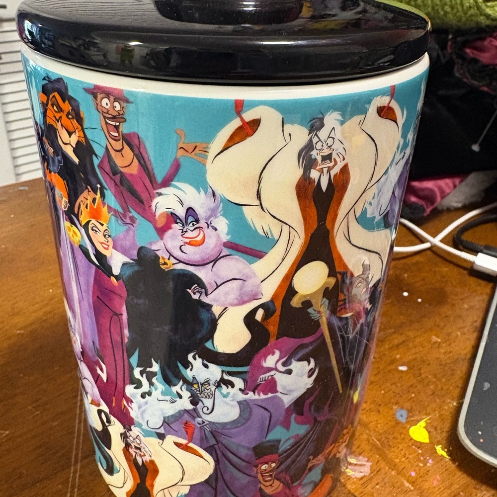 Disney Villains Ceramic Lidded Cookie Jar Container Lidded